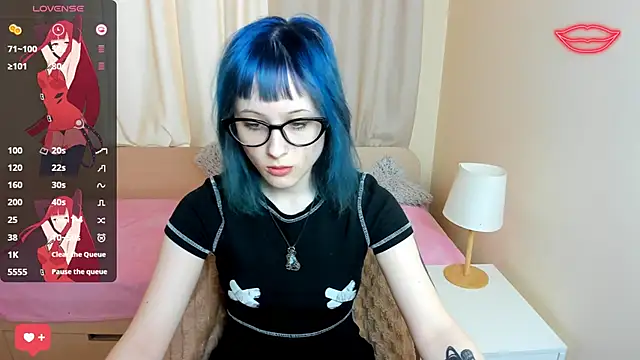 Sunny Girl X online show from March 2026 01:17:01 PM