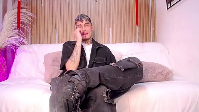 Snapshot of Max_Hader chatting on March 2026 04:35:02 AM Max Hader online show from March 2026 04:35:02 AM