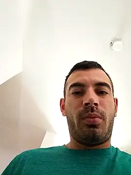 Snapshot of Mlo69 chatting on February 2026 06:53:02 PM Mlo69 online show from February 2026 06:53:02 PM