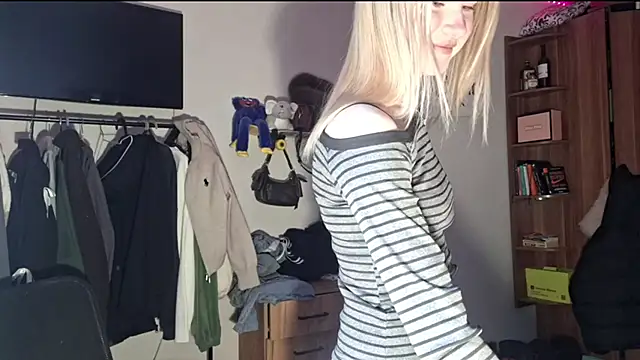 ChongTreece online show from March 2026 05:12:02 AM