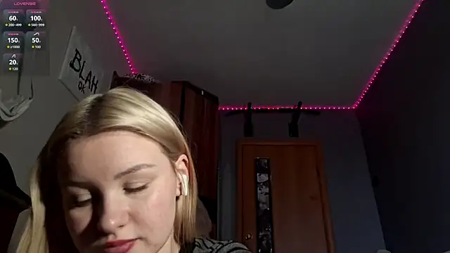 ChongTreece online show from April 2026 07:12:01 AM