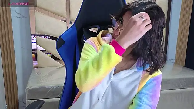 Skaller james a online show from February 2026 01:10:01 PM