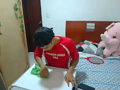 CreamKingg online show from March 2026 03:17:02 AM