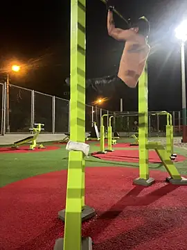 CreamKingg online show from April 2026 01:01:01 AM