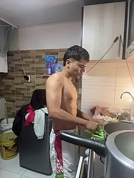 CreamKingg online show from March 2026 05:16:01 PM