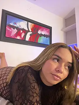 Kira Spiicy online show from February 2026 01:44:01 PM