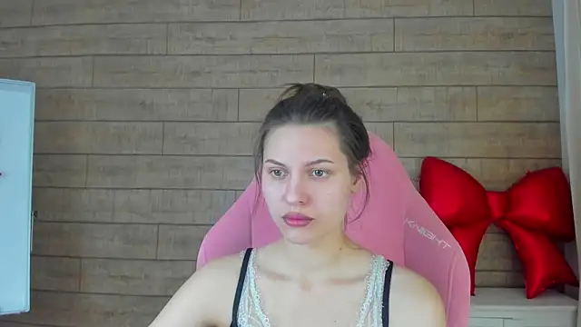 AliceVersal online show from February 2026 04:42:01 AM