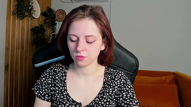 FreyaVey online show from February 2026 05:25:01 AM