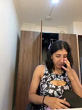 Violet rousse7 online show from March 2026 12:05:01 AM