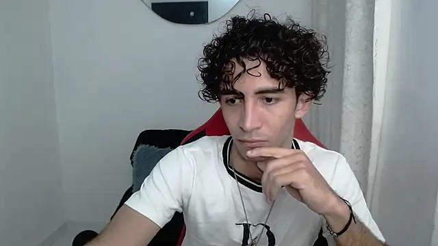 Caius fox online show from February 2026 10:54:02 AM