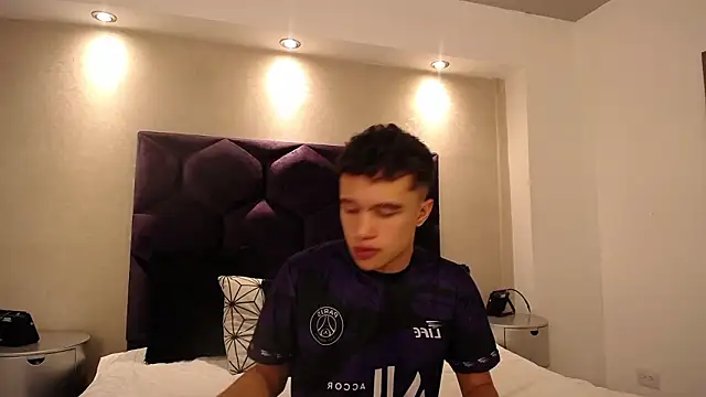 Dominik Souza online show from March 2026 08:36:01 PM