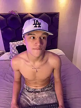 Dominik Souza online show from April 2026 07:17:02 PM