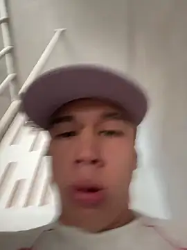 Dominik Souza online show from April 2026 07:06:02 PM