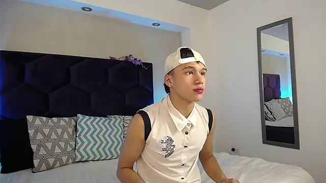 Dominik Souza online show from March 2026 06:56:01 PM