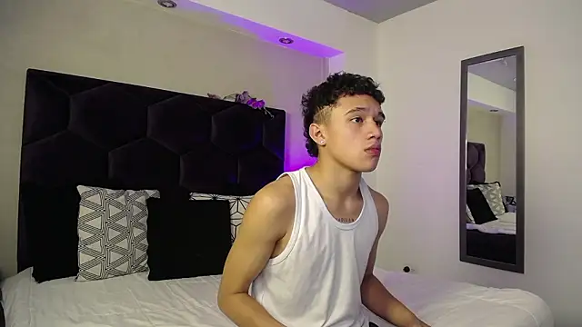 Dominik Souza online show from March 2026 06:56:01 PM