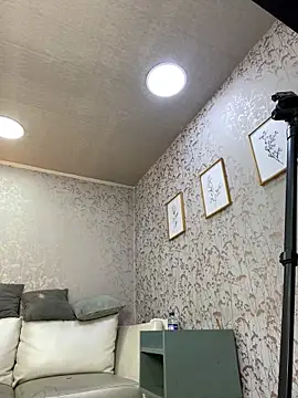 Snapshot of Dominik_Souza chatting on February 2026 12:27:01 PM Dominik Souza online show from February 2026 12:27:01 PM