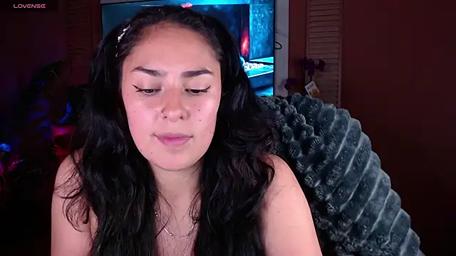 Iris colette online show from May 2026 01:02:02 AM
