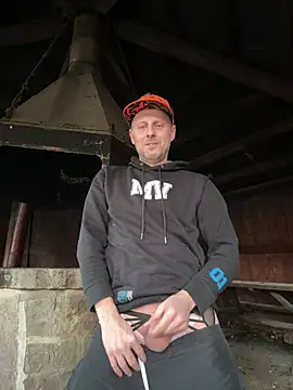 Snapshot of FrankdieSchwuchtel chatting on February 2026 03:10:02 PM FrankdieSchwuchtel online show from February 2026 03:10:02 PM