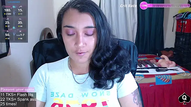 Robin H00t 2 online show from May 2026 10:53:02 PM