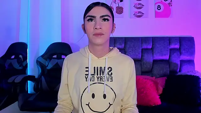 Isabella Moon9 online show from April 2026 12:29:01 PM