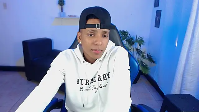 ostinn18 online show from March 2026 02:11:03 PM