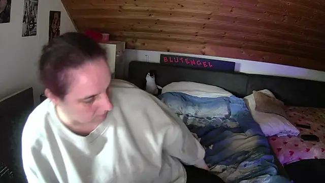 Snapshot of Blutengel_42 chatting on February 2026 08:58:02 AM Blutengel 42 online show from February 2026 08:58:02 AM