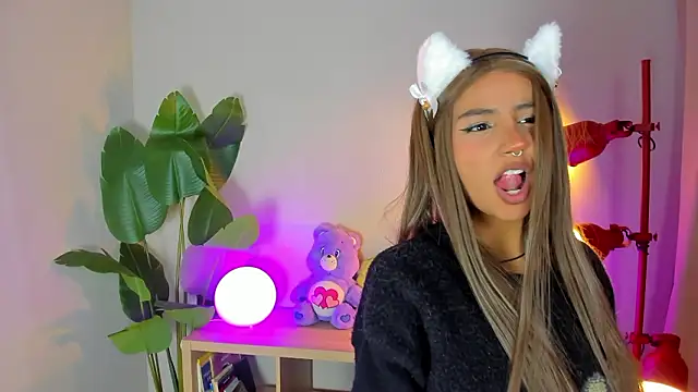 Lia flor online show from February 2026 03:50:02 AM