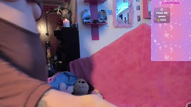 Rebecahart online show from March 2026 05:18:01 AM