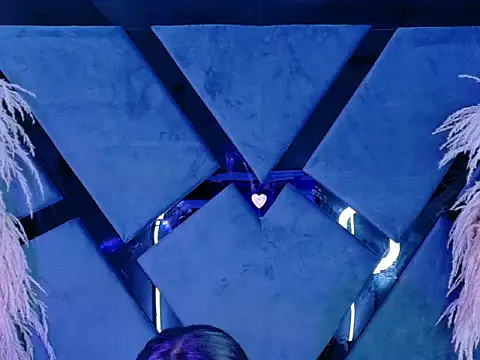 KylieWhitee online show from February 2026 10:26:01 AM