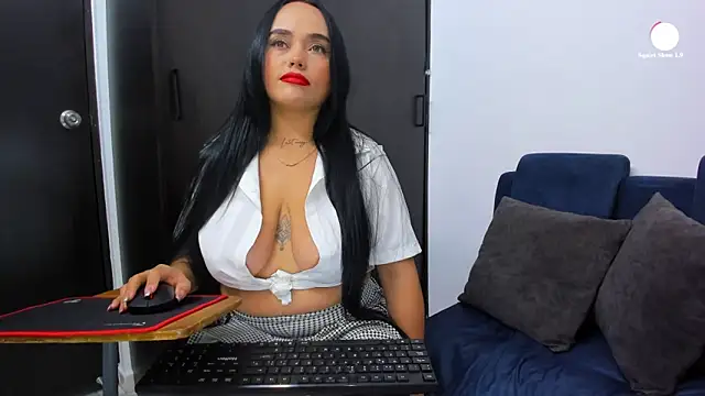 eliclasss online show from May 2026 07:55:02 PM