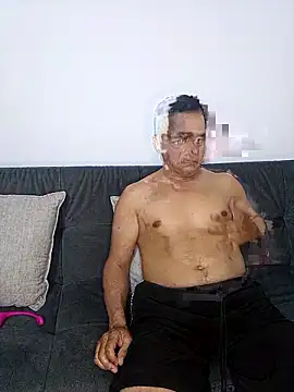 eliclasss online show from May 2026 12:03:01 AM