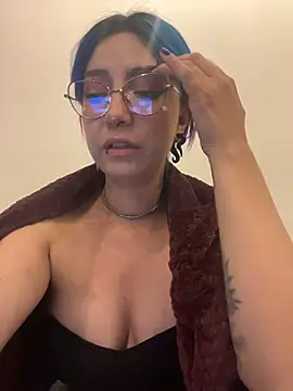 lilith rr online show from June 2026 02:33:01 AM