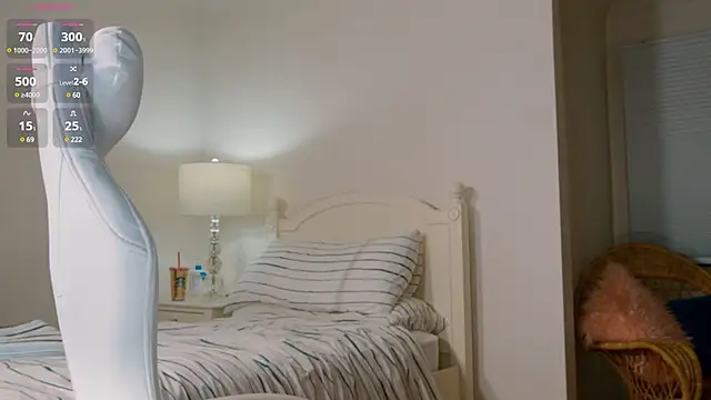 Snapshot of naughtytilly chatting on December 2024 06:45:02 AM naughtytilly online show from December 2024 06:45:02 AM