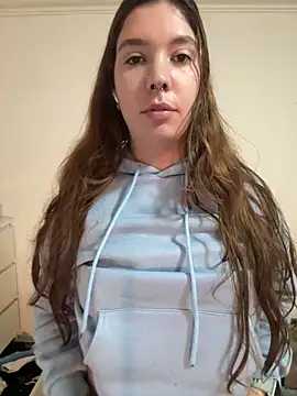 ineesdelrey online show from February 2026 02:15:02 PM