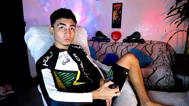 tiancam online show from May 2026 12:53:02 AM