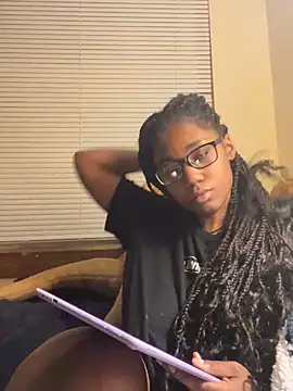 Snapshot of Ebonythroat777 chatting on February 2026 07:16:02 AM Ebonythroat777 online show from February 2026 07:16:02 AM