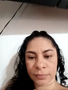 Snapshot of luna_pinky chatting on March 2026 04:40:02 PM luna pinky online show from March 2026 04:40:02 PM