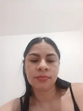 Snapshot of luna_pinky chatting on July 2026 12:39:02 AM luna pinky online show from July 2026 12:39:02 AM