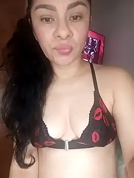 luna pinky online show from March 2026 03:57:02 PM