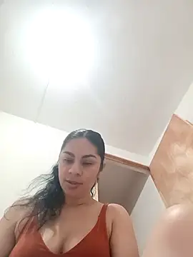 luna pinky online show from March 2026 06:15:02 PM