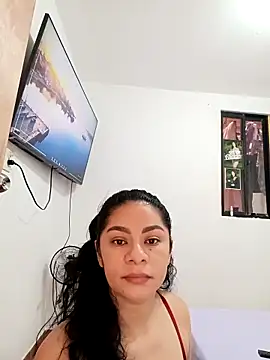 luna pinky online show from April 2026 03:40:02 PM