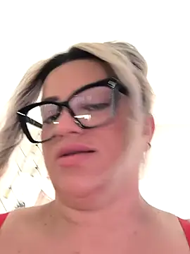 NinaRicci1518 online show from April 2026 02:41:01 PM