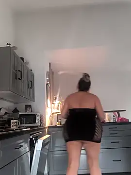 NinaRicci1518 online show from April 2026 09:24:01 AM