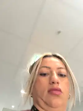 NinaRicci1518 online show from March 2026 09:32:02 PM