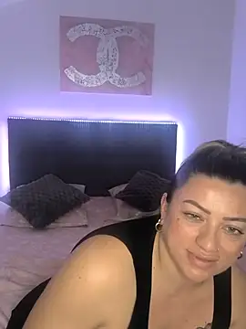 Snapshot of NinaRicci1518 chatting on February 2026 02:28:02 PM NinaRicci1518 online show from February 2026 02:28:02 PM