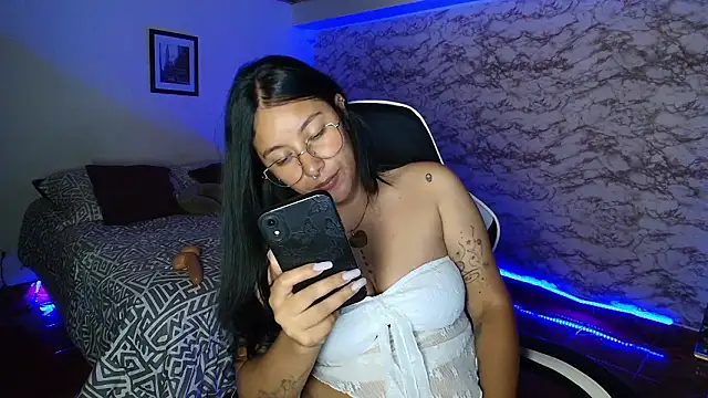 Camila IRoose online show from March 2026 09:20:01 PM