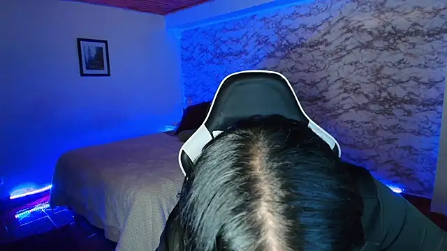 Camila IRoose online show from April 2026 09:39:33 PM