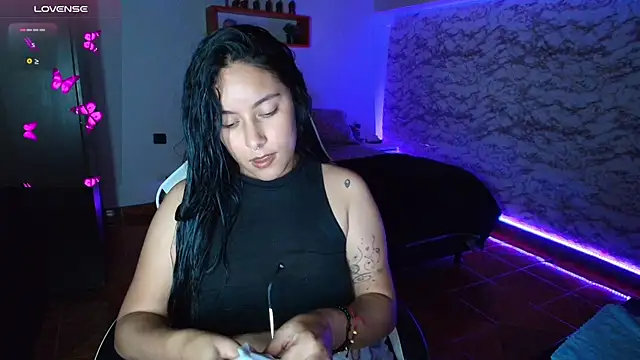 Camila IRoose online show from June 2026 02:11:02 AM