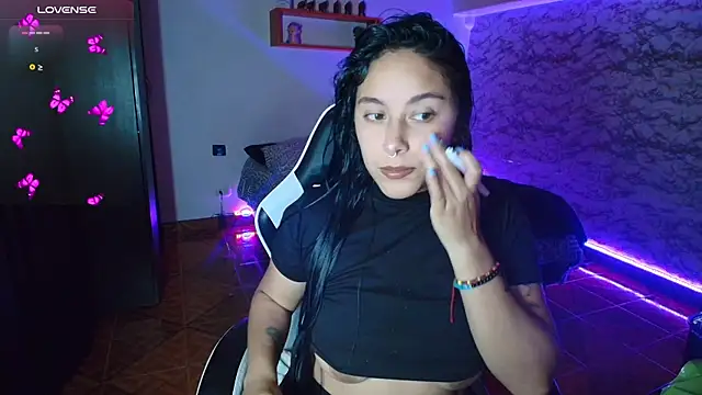 Camila IRoose online show from June 2026 10:21:02 PM