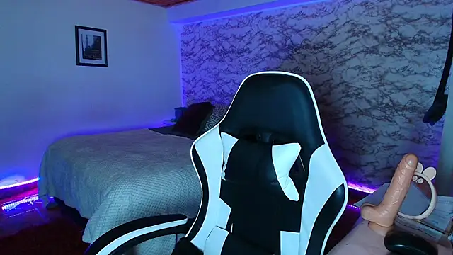 Camila IRoose online show from March 2026 11:06:01 PM